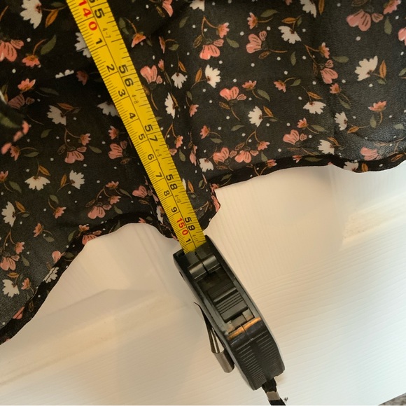 New Look sheer black floral maxi dress, size 22. - Picture 3 of 7